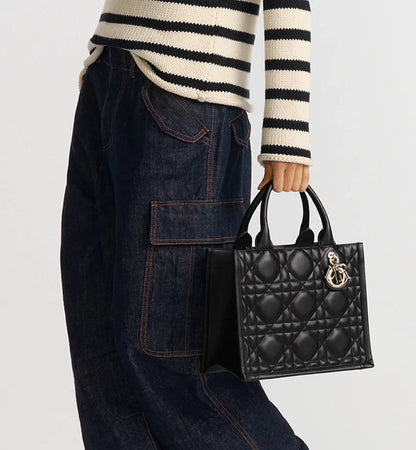 Petit Sac Book Tote
